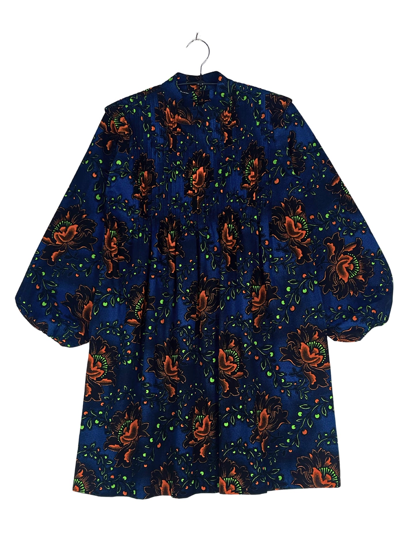 ピンタックスモックワンピース