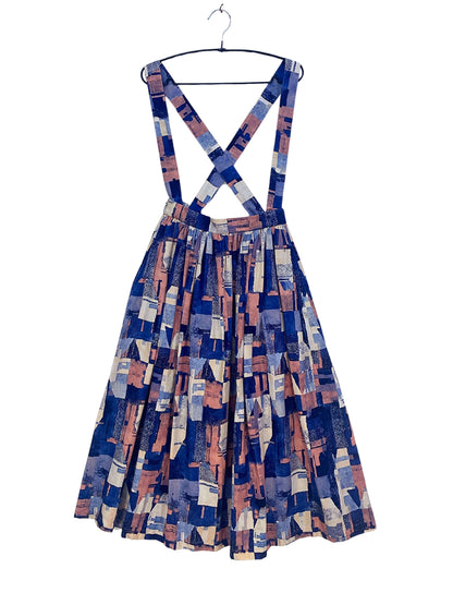 サスペンダースカート